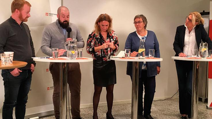 Bildet har blitt fjernet. Av sikkerhetsgrunner er bare bilder fra det lokale domenet tillatt. Bildet er fjernet.