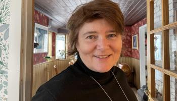 Bilete av Ann Karina Sogge på kjøkenet hennar i Tromsø.