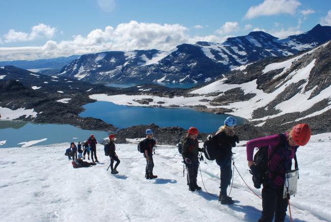 Elever fra Valdres videregående skole på brevandring.