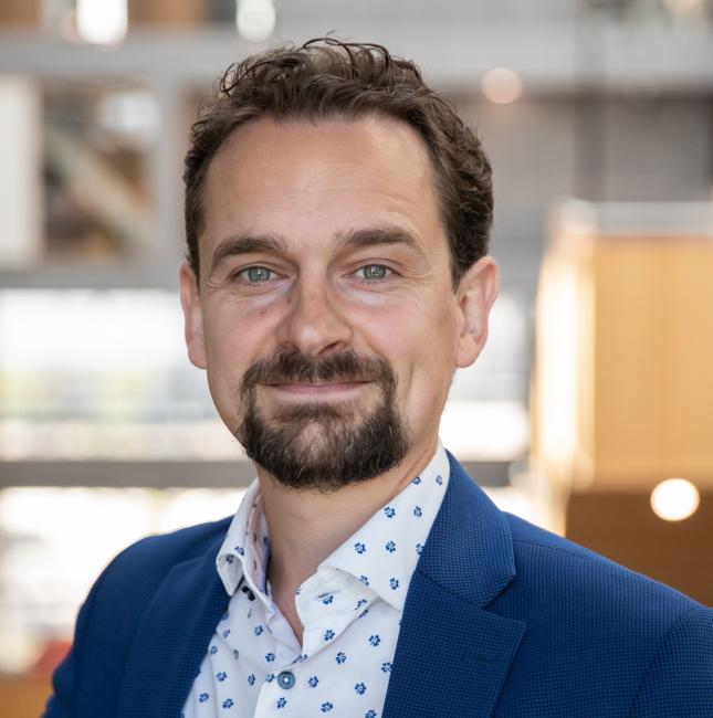 Portrettbilete av Jos Akkermans